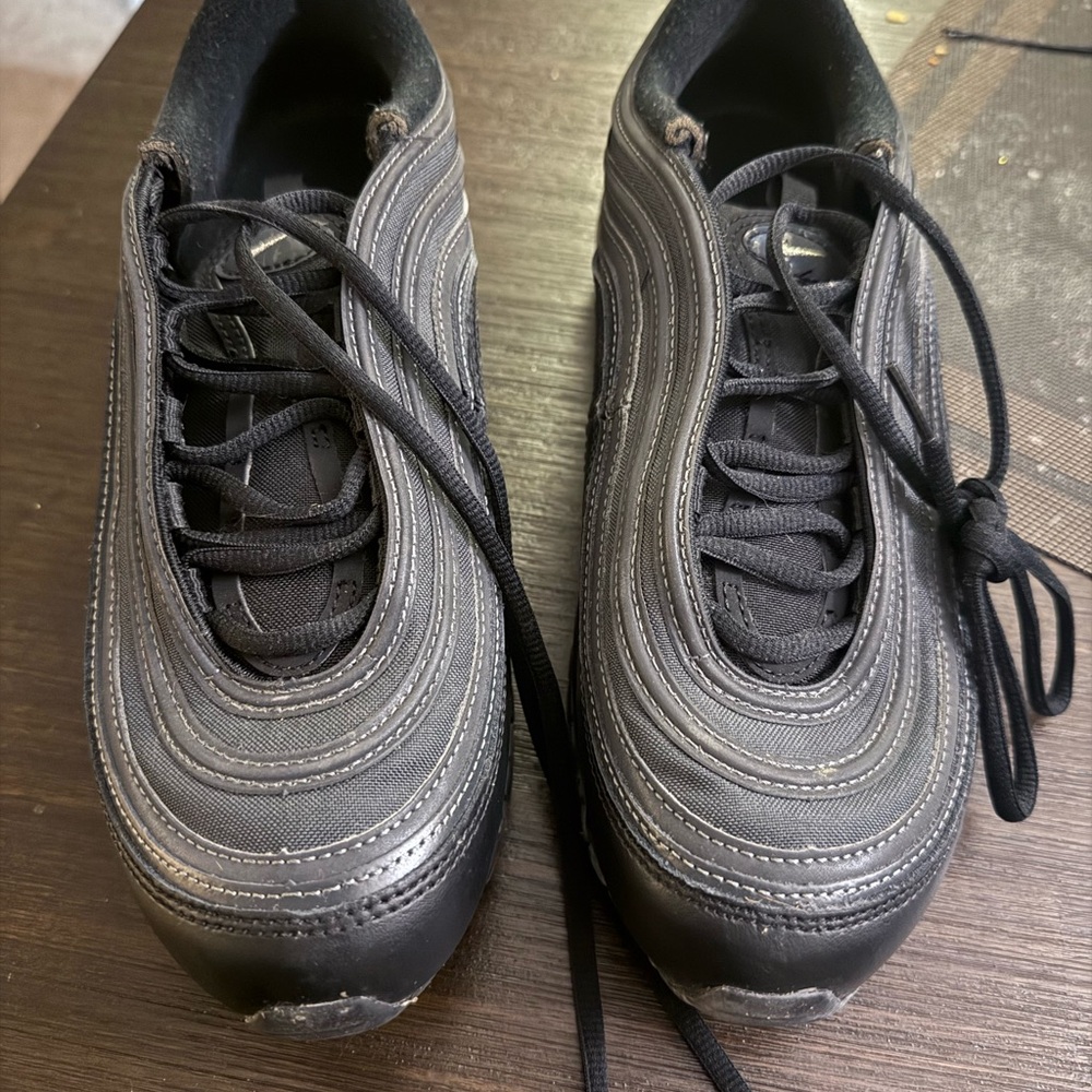 Nike Air Max 97 Women’s Size 9 Athletic Footwear